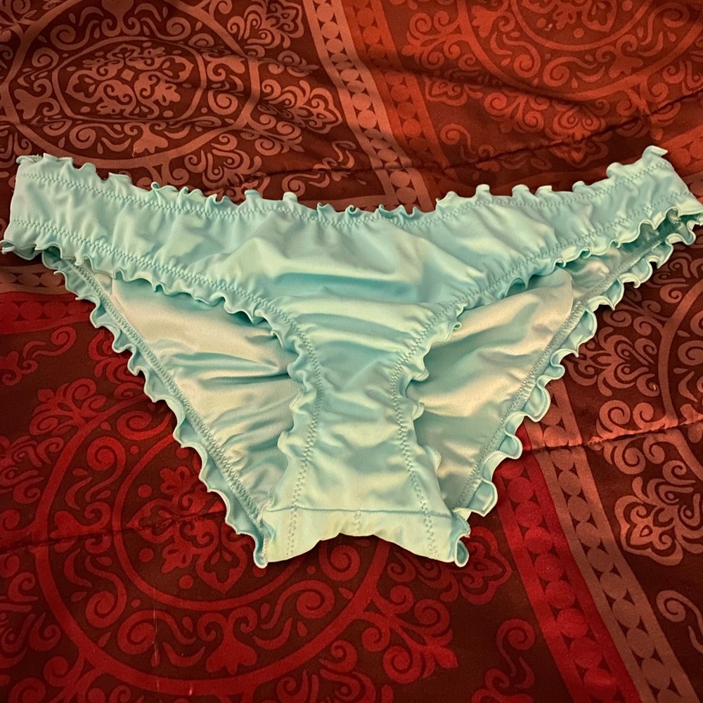 Women's Ruffle Extra Cheeky Bikini Bottom -L(12-14)